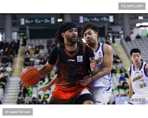 山东高速新援琼斯完成常规赛首秀,内线高度与护框获即时补充 山东高速新援琼斯完成常规赛首秀,内线高度与护框获即时补充